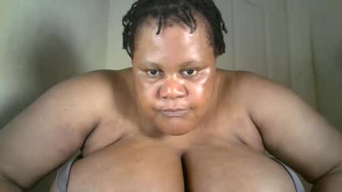 Snapshot of ebony_magixs chatting on October 15, 2:39 pm ebony_magixs online show from October 15, 2:39 pm