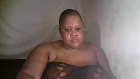 ebony_magixs online show from April 18, 2:15 am