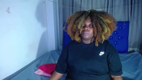 LINA  online show from March 24, 2:27 am