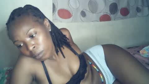 ebony_phoenix12 online show from November 11, 4:34 am