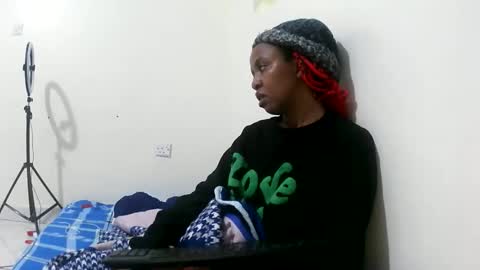 ebony_sluttt online show from February 18, 4:08 am