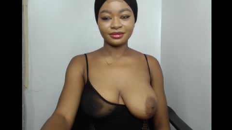 Snapshot of ebony_sweetgirl chatting on February 7, 8:51 am Ebony sweetgirl online show from February 7, 8:51 am