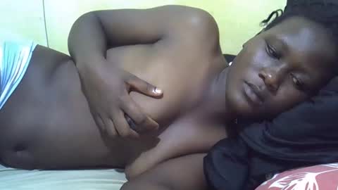 ebony_vanillah online show from February 14, 6:37 pm