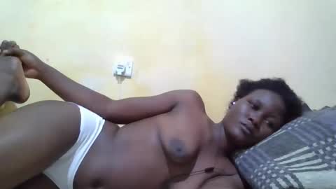 ebony_vanillah online show from March 17, 9:07 pm