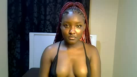 Snapshot of ebonybarbieee chatting on June 11, 9:40 am Barbie online show from June 11, 9:40 am