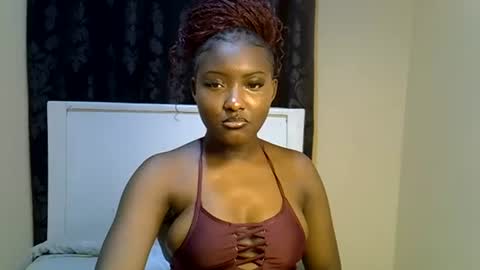 Snapshot of ebonybarbieee chatting on July 14, 7:30 pm Barbie online show from July 14, 7:30 pm