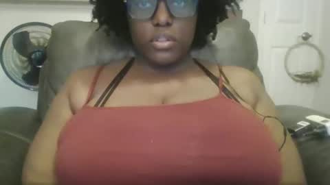 ebonybigtitqueen1 online show from October 9, 8:07 pm