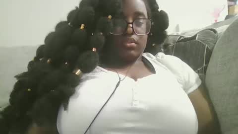 ebonybigtitqueen1 online show from October 18, 1:01 pm