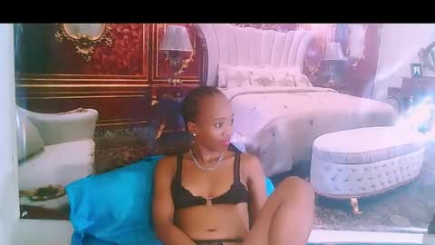 Snapshot of ebonycreamy69 chatting on January 25, 12:38 am Nova online show from January 25, 12:38 am