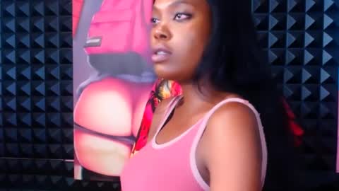 Snapshot of ebonydivaxx chatting on February 19, 10:12 am kimberley online show from February 19, 10:12 am