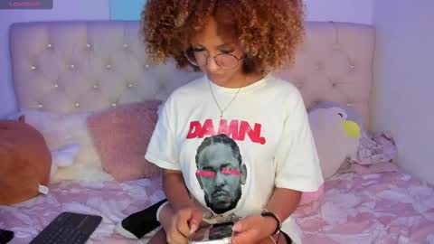 Snapshot of ebonygoddes03 chatting on February 26, 11:15 pm Queen Ebony online show from February 26, 11:15 pm