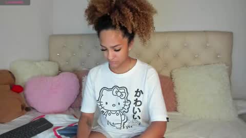 Snapshot of ebonygoddes03 chatting on October 21, 9:26 pm Queen Ebony online show from October 21, 9:26 pm