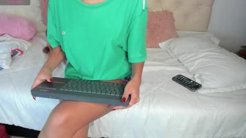 Snapshot of ebonygoddes03 chatting on November 2, 8:00 pm Queen Ebony online show from November 2, 8:00 pm