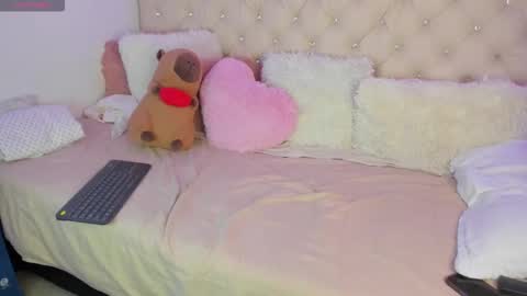 Snapshot of ebonygoddes03 chatting on November 10, 10:09 pm Queen Ebony online show from November 10, 10:09 pm