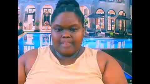 ebonyhotbuns4u2luv online show from December 14, 8:46 pm