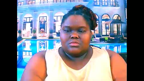 ebonyhotbuns4u2luv online show from February 2, 7:29 am