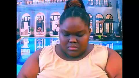 ebonyhotbuns4u2luv online show from April 2, 6:38 pm