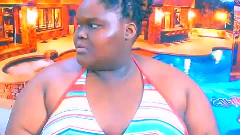 Snapshot of ebonyhotbuns4u2luv chatting on July 13, 10:40 am ebonyhotbuns4u2luv online show from July 13, 10:40 am