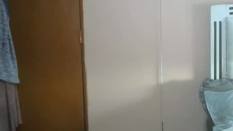 ebonymayahh online show from April 18, 1:26 pm