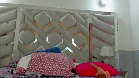 ebonysquirtcol online show from November 8, 10:41 pm