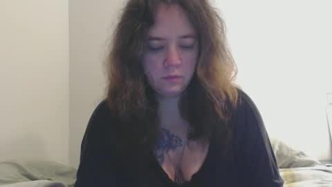 Snapshot of echosol17 chatting on October 21, 10:38 am Weird Echo online show from October 21, 10:38 am