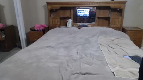 Josie Summers online show from April 6, 10:38 am