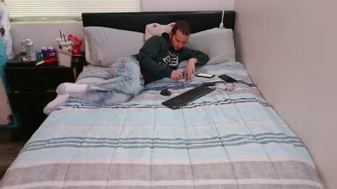 Snapshot of eclipticice94 chatting on December 1, 11:32 pm eclipticice94 online show from December 1, 11:32 pm