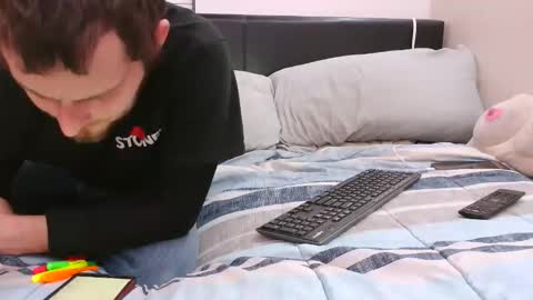 Snapshot of eclipticice94 chatting on February 19, 4:08 am eclipticice94 online show from February 19, 4:08 am