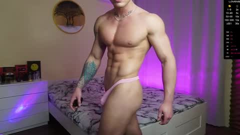 Snapshot of ed_hooligan chatting on February 7, 5:27 pm ed_hooligan online show from February 7, 5:27 pm