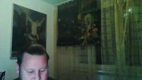 Snapshot of eda666 chatting on October 22, 5:45 pm Edward online show from October 22, 5:45 pm