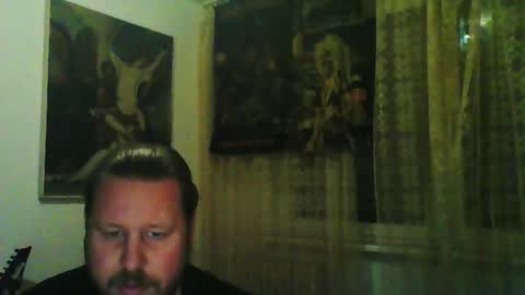 Snapshot of eda666 chatting on November 3, 6:31 pm Edward online show from November 3, 6:31 pm