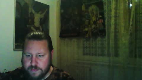 Snapshot of eda666 chatting on November 19, 7:14 pm Edward online show from November 19, 7:14 pm