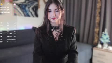 Snapshot of edabayse chatting on December 29, 2:00 pm Viola online show from December 29, 2:00 pm