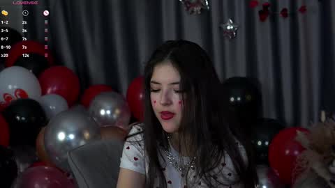 Snapshot of edabayse chatting on February 14, 5:25 pm Viola online show from February 14, 5:25 pm