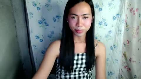 eddfox001 online show from February 20, 1:22 pm