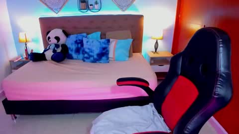 ede online show from October 7, 12:24 pm