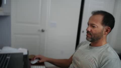 Snapshot of edge_masters chatting on June 29, 9:04 pm EdgeM online show from June 29, 9:04 pm