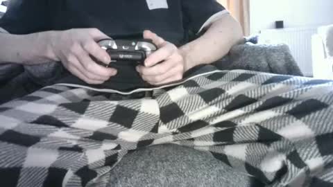 Snapshot of edged_biker chatting on February 15, 12:01 pm edged biker online show from February 15, 12:01 pm