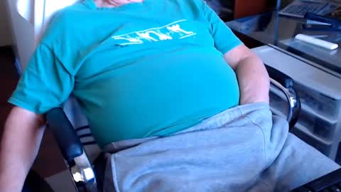 Snapshot of edginginedmonton chatting on February 24, 8:58 pm edginginedmonton online show from February 24, 8:58 pm