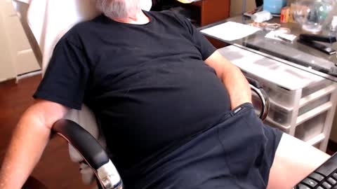 Snapshot of edginginedmonton chatting on September 27, 6:46 pm edginginedmonton online show from September 27, 6:46 pm