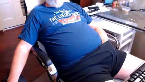 Snapshot of edginginedmonton chatting on November 2, 7:16 pm edginginedmonton online show from November 2, 7:16 pm