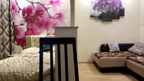 Eri online show from March 13, 6:47 pm