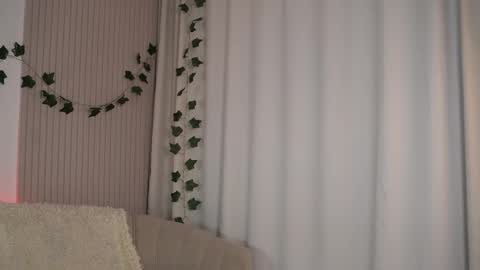 Lisa  online show from February 27, 4:20 am