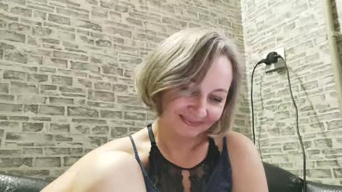 edithmanning online show from December 25, 11:11 am