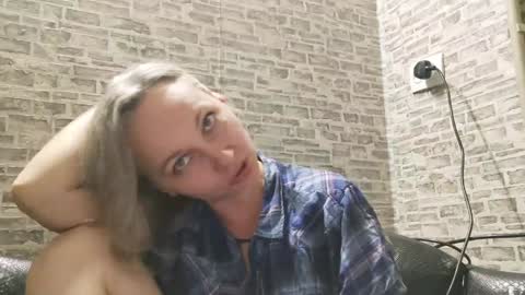 edithmanning online show from January 9, 3:23 pm