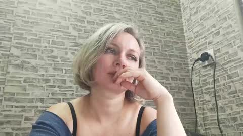 edithmanning online show from February 7, 8:55 am