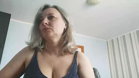 edithmanning online show from February 10, 8:29 am