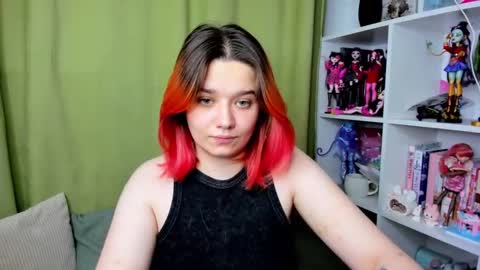 Snapshot of edna_dana chatting on November 10, 9:36 pm Edna online show from November 10, 9:36 pm