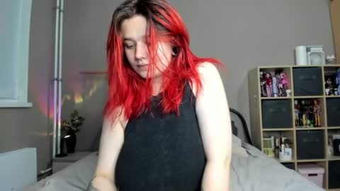 Snapshot of edna_dana chatting on June 26, 6:34 pm Edna online show from June 26, 6:34 pm