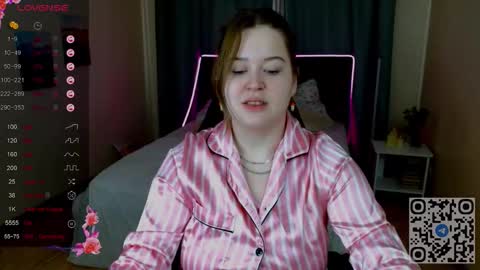 ednaadamse online show from March 24, 8:19 am